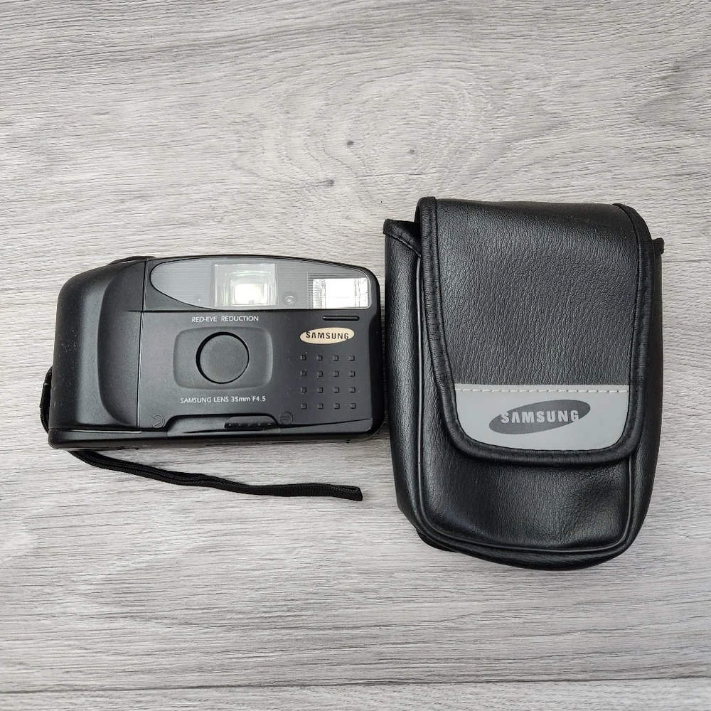 Vintage Samsung FF-222 Black Camera 35mm Point & Shoot Film Red Eye Reduction AA